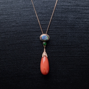 18KMOMO珊瑚水滴吊坠