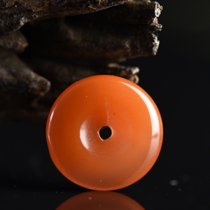 樱桃红南红平安扣吊坠