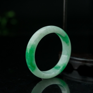 55.8mm糯种飘翠翡翠平安镯