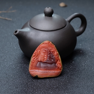 铁皮包浆料南红一念之间吊坠