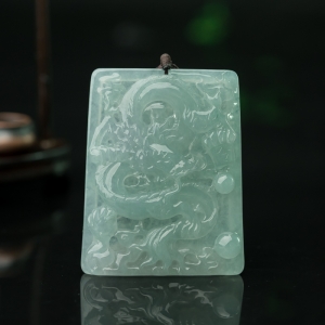 糯冰种晴水翡翠龙凤吊坠