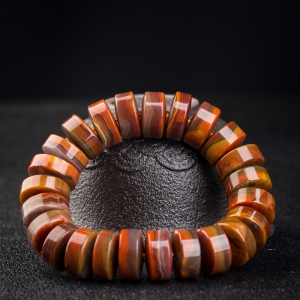 战国红玛瑙盘珠单圈手串