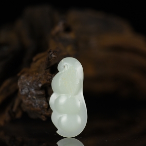 籽料和田白玉多子多福吊坠