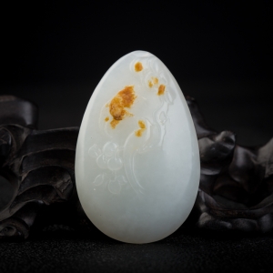 籽料和田羊脂白玉喜上眉梢吊坠