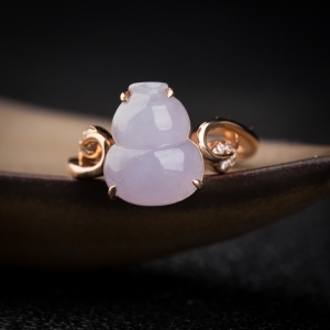 18k糯种浅紫翡翠葫芦戒指