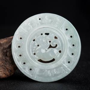 糯冰种翡翠吉祥如意吊坠
