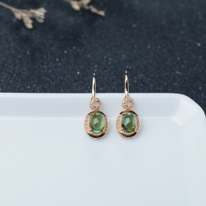18K绿色碧玺耳坠
