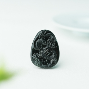 糯冰种墨翠辰龙吊坠