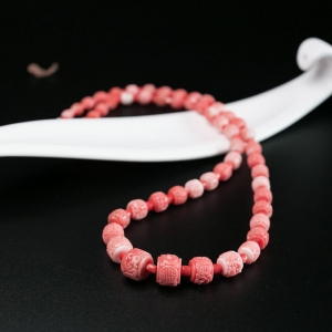 MOMO珊瑚雕龙桶珠塔链