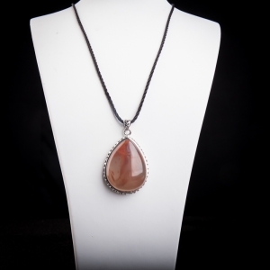 冰飘南红水滴吊坠