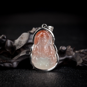 冰飘南红观音吊坠