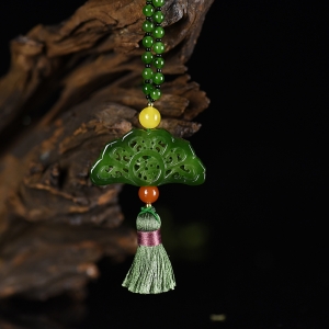 山料和田碧玉扇子项链