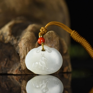 籽料和田白玉旺财生肖平安锁吊坠