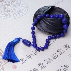 紫蓝色青金石回纹珠手持