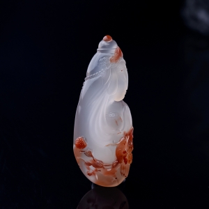 冰飘料南红花容月貌吊坠