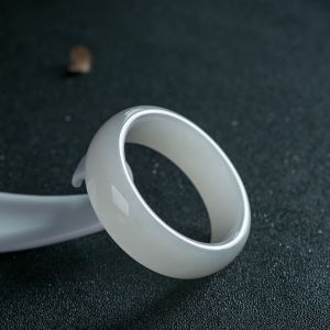 58.5mm山料和田羊脂白玉平安镯