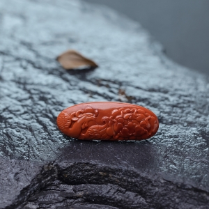 柿子红南红牡丹引凤吊坠