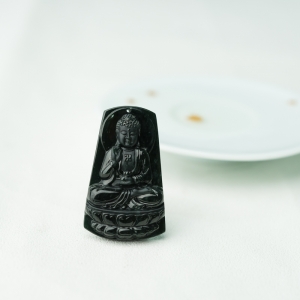 糯冰种墨翠大日如来吊坠