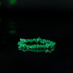糯种翠绿翡翠随形单圈手串