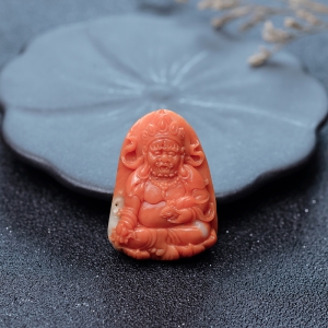 MOMO珊瑚黄财神吊坠