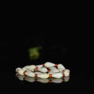 籽料和田白玉玉兰花项链