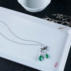 18K冰种翠色翡翠项链