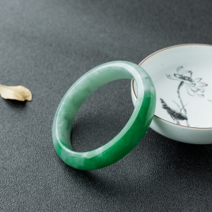 52mm糯种飘翠翡翠平安镯
