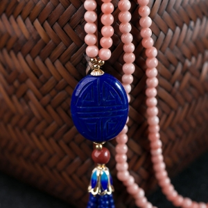 深蓝色青金石吊坠