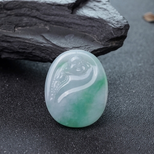 糯种飘翠翡翠佛吊坠