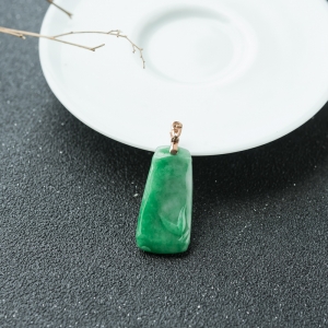 18K糯种飘翠翡翠节节高升吊坠