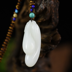 山流水料和田羊脂白玉瓜瓞绵绵吊坠