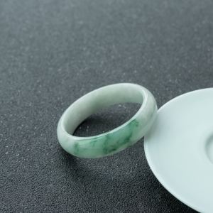 43.5mm糯冰种飘花翡翠童镯