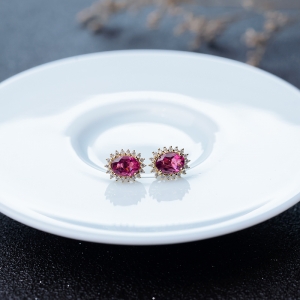 18K玫红碧玺耳钉