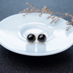 18K绿色碧玺耳钉