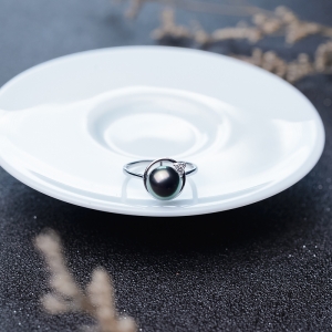 18K海水黑色珍珠戒指