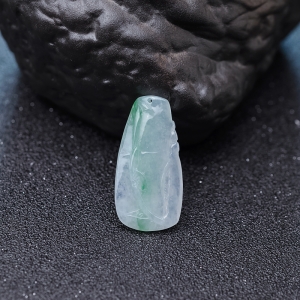 冰种飘翠翡翠竹节吊坠
