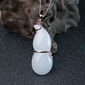 特：18K山流水料和田白玉葫芦吊坠