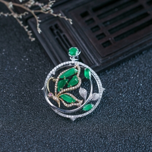 18K冰种翠色翡翠吊坠
