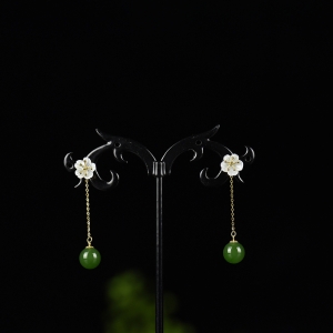 18k金镶山料和田碧玉耳坠