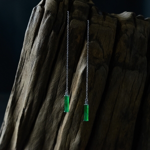 18K冰种翠色翡翠耳坠