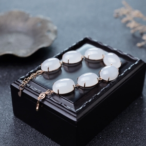 特：18K山流水料和田白玉手链