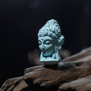 中高瓷浅蓝绿松石观音头吊坠