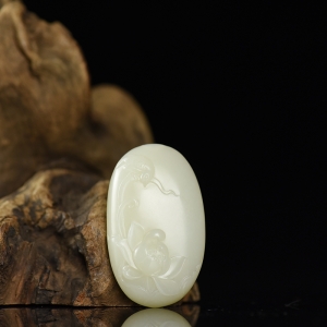 籽料和田白玉富贵有喜吊坠