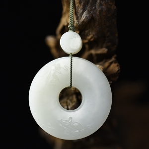 山流水料和田羊脂白玉闲趣平安环吊坠