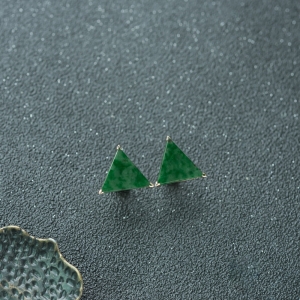 18K糯种翠绿翡翠耳钉