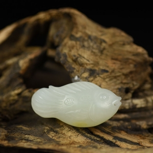 山料和田白玉争上游吊坠