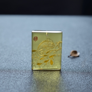 墨西哥蓝珀变色龙吊坠