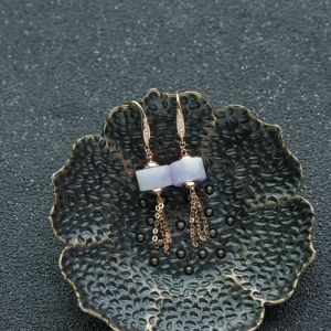 18K糯冰种浅紫翡翠耳坠