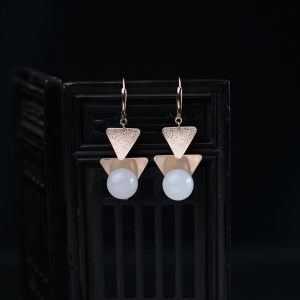 特:18K山流水料和田白玉耳坠