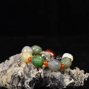 山料和田玉多宝财神单圈手串